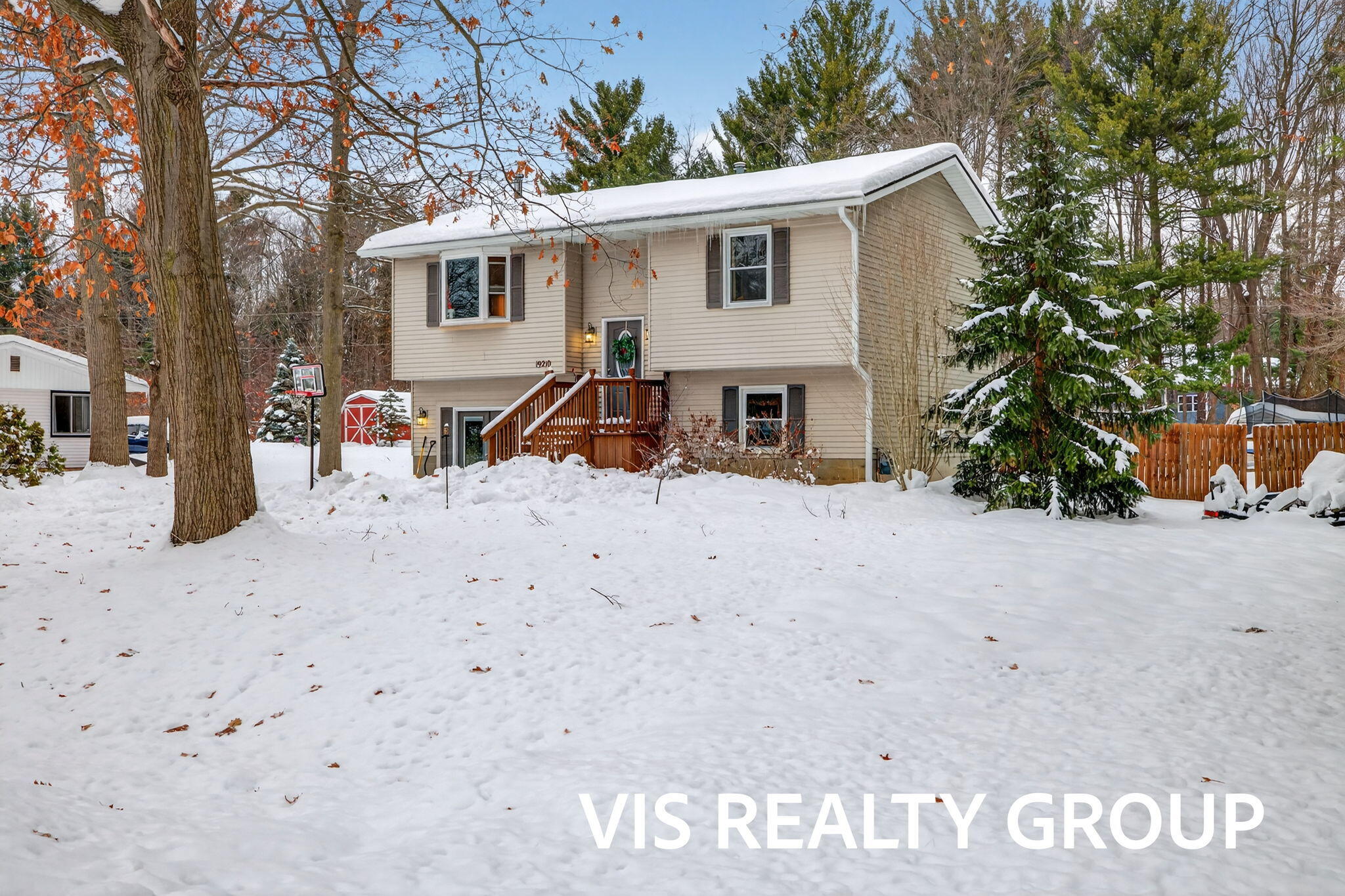 19210 Glendale Circle Spring Lake, MI 49456 - Photo 5 of 66 14-web-or-mls-2R9A0755