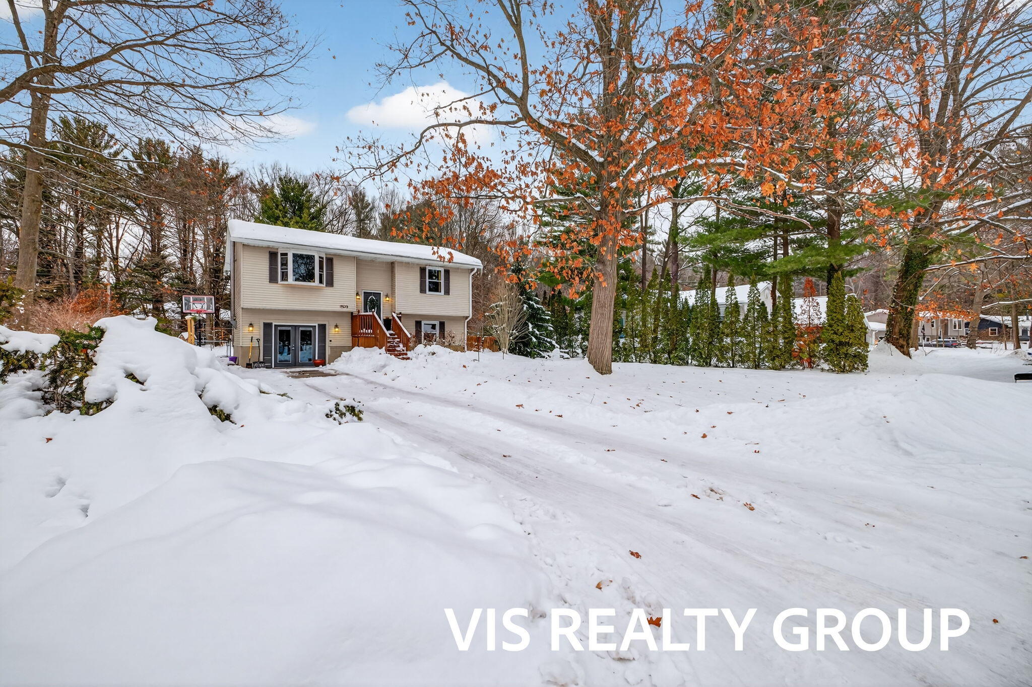 19210 Glendale Circle Spring Lake, MI 49456 - Photo 6 of 66 11-web-or-mls-2R9A0744