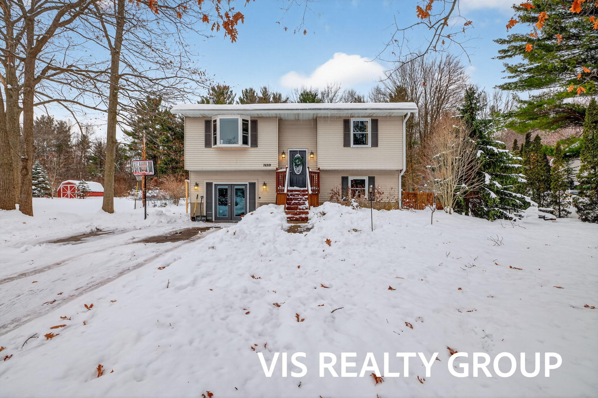 19210 Glendale Circle Spring Lake, MI 49456 - Photo 65 of 66 3-web-or-mls-2R9A0692