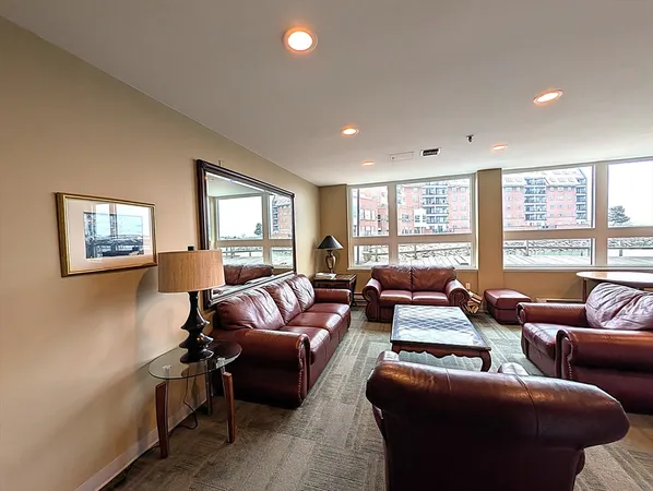 $370,000 | 154 Lynnway, Unit 401, Lynn, MA 01902