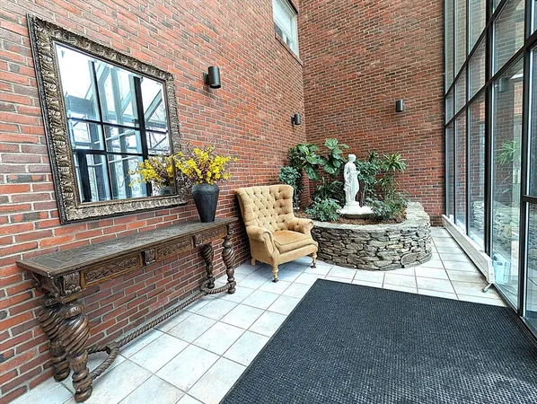 $370,000 | 154 Lynnway, Unit 401, Lynn, MA 01902