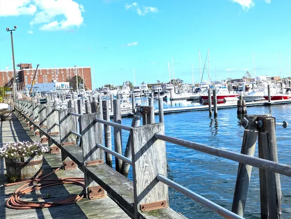 $370,000 | 154 Lynnway, Unit 401, Lynn, MA 01902