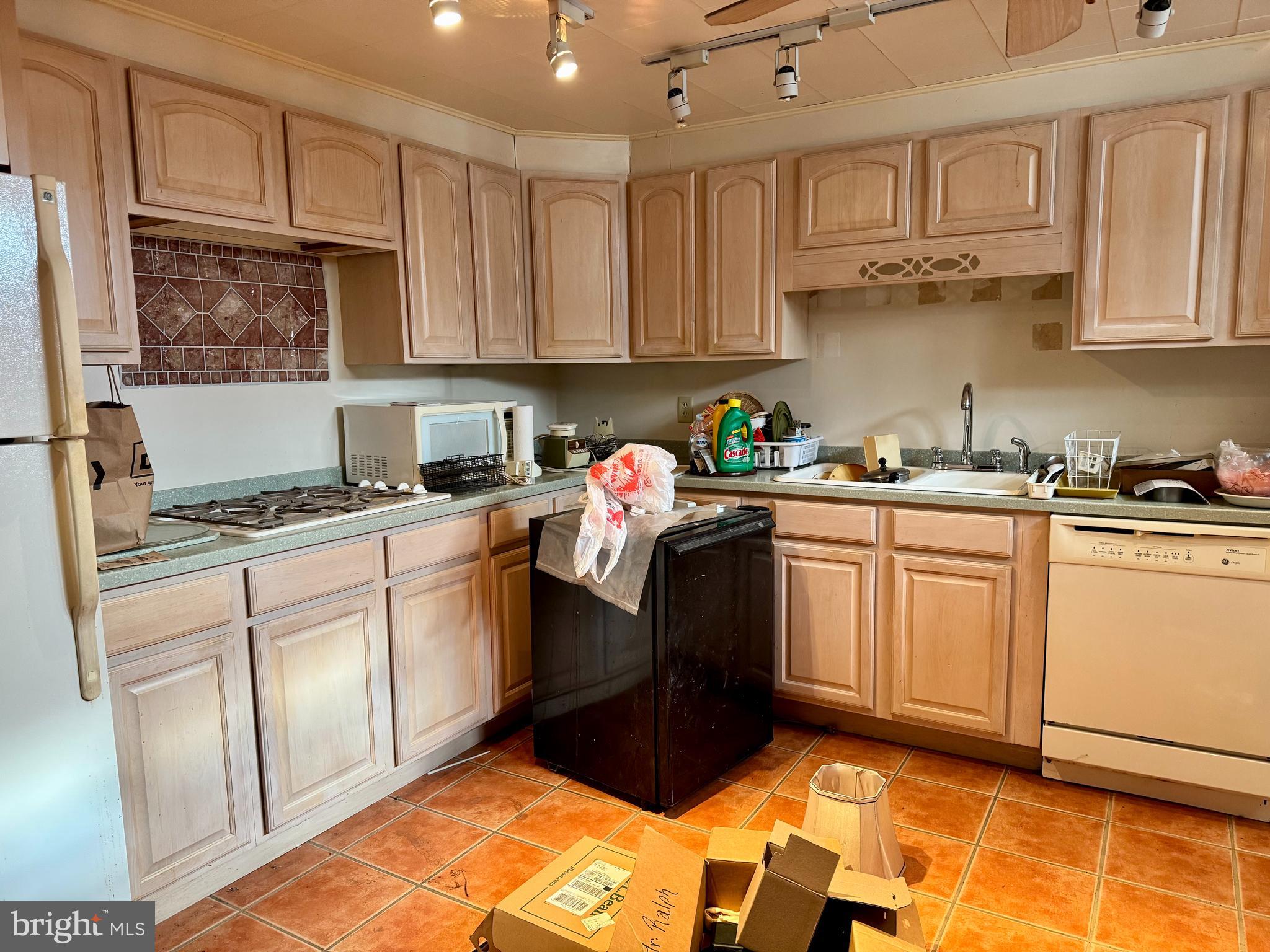 413 Quaker Church Road Christiana, PA 17509 - Photo 12 of 58 Gallery Image 12