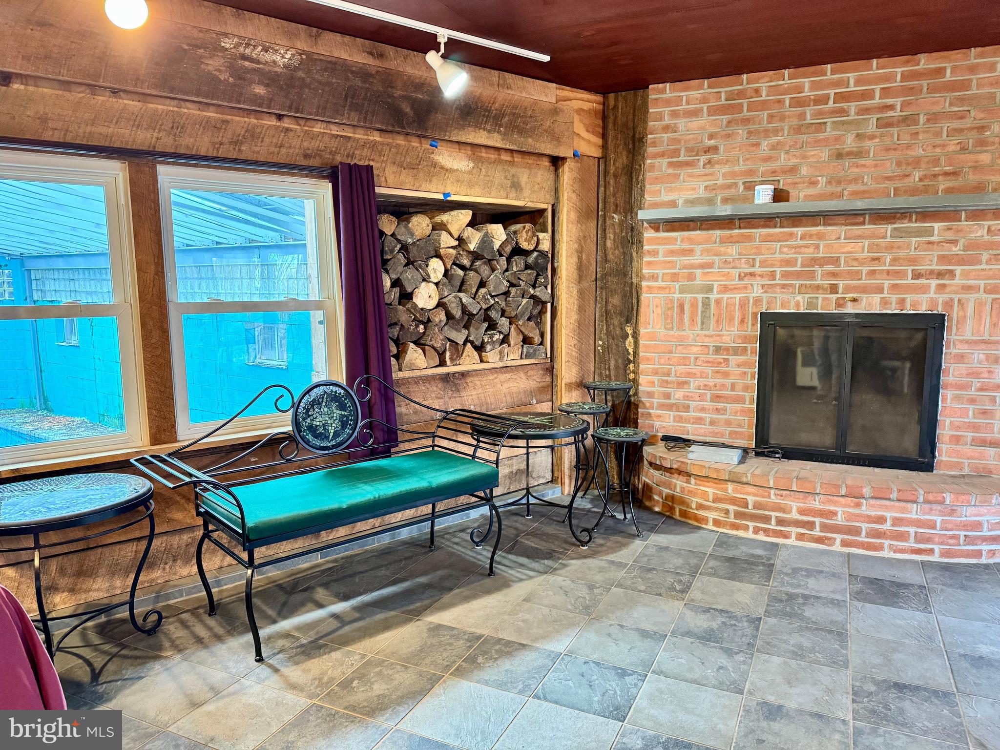 413 Quaker Church Road Christiana, PA 17509 - Photo 3 of 58 Gallery Image 3