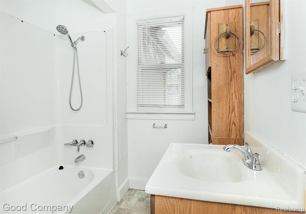 1295 East Auburn Road Rochester Hills, MI 48307 - Photo 12 of 25
