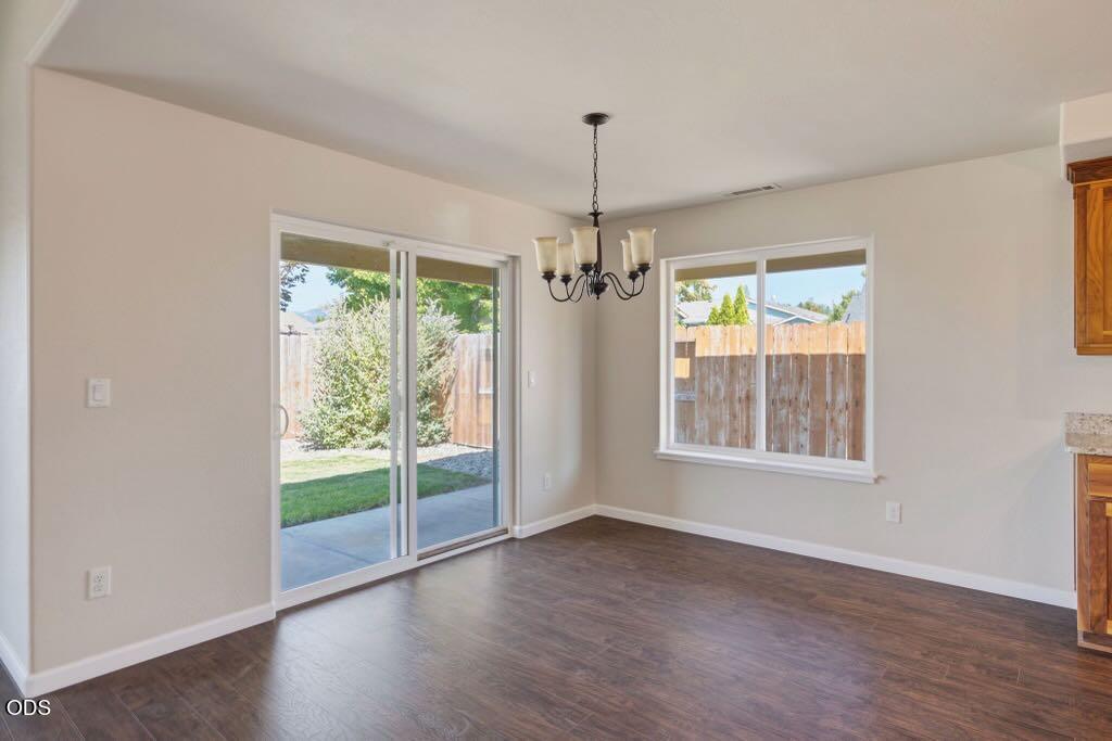 172 Southeast Yorktown Road Grants Pass, OR 97527 - Photo 13 of 27 Gallery Image 13