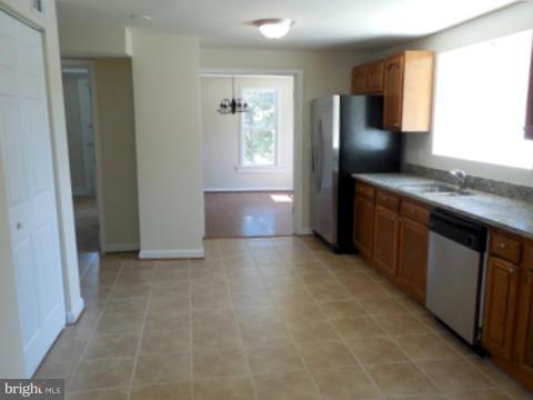 12160 Rixeyville Road Culpeper, VA 22701 - Photo 5 of 30 Kitchen