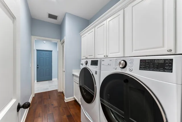 a view of kitchen and washer dryer