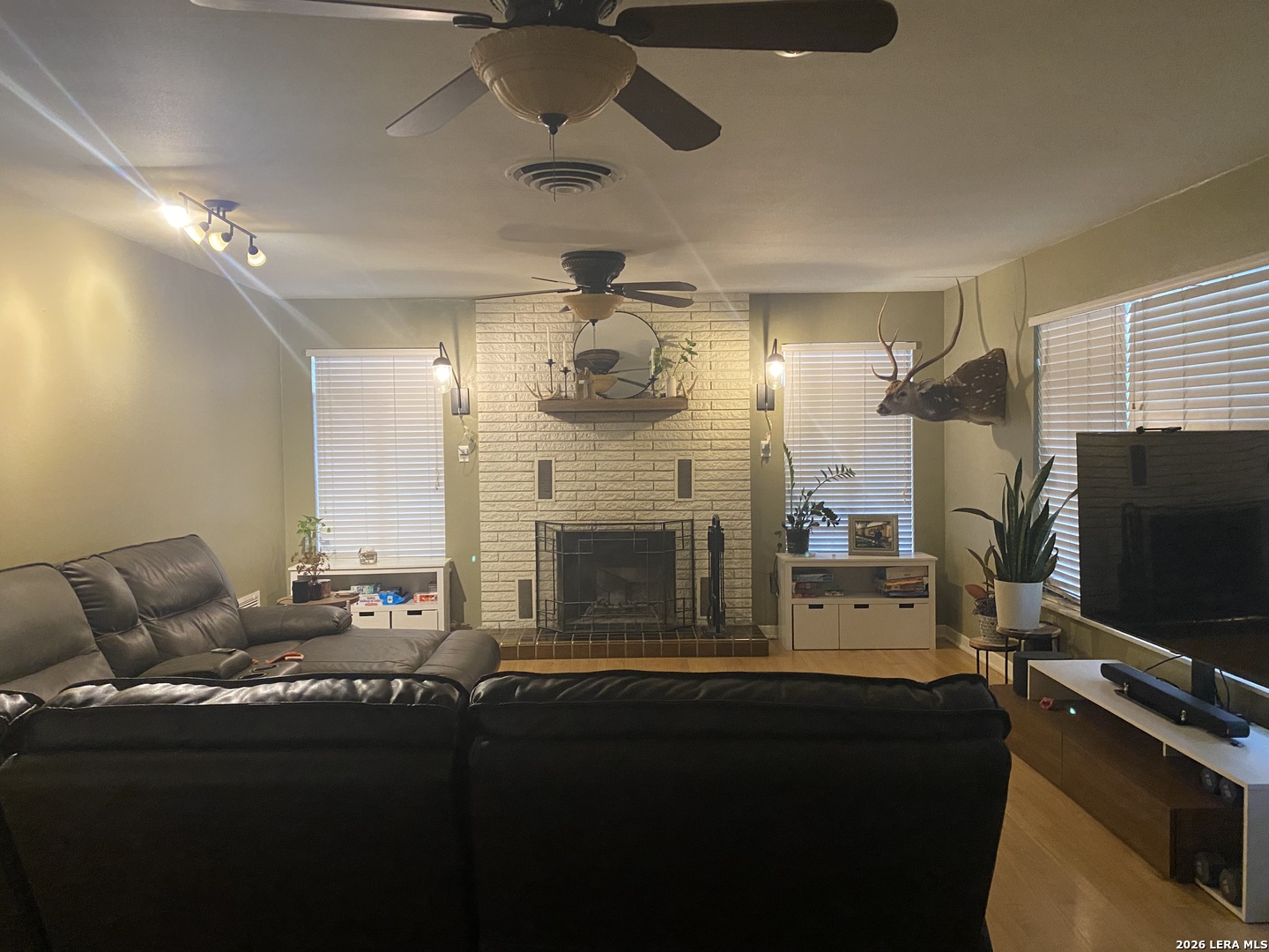 803 Cherry Street Uvalde, TX 78801 - Photo 3 of 17