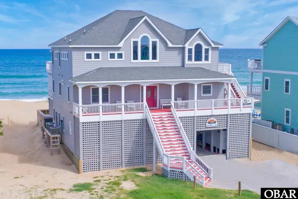$2,100,000 | 41375 Ocean View Drive, Avon, NC 27915