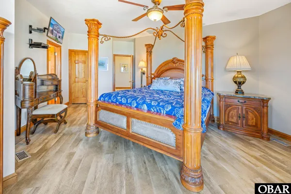 $2,100,000 | 41375 Ocean View Drive, Avon, NC 27915