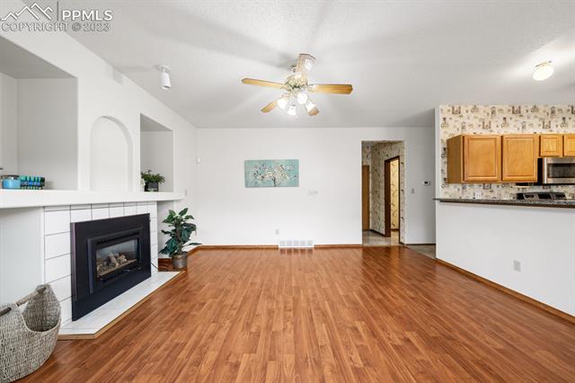 7410 Julynn Road Colorado Springs, CO 80919 - Photo 11 of 28 Family Room