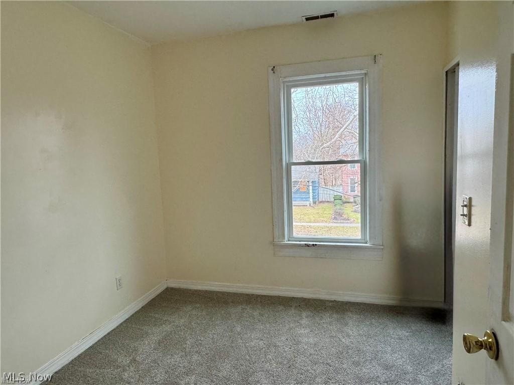 232 West River Road North Elyria, OH 44035 - Photo 9 of 14