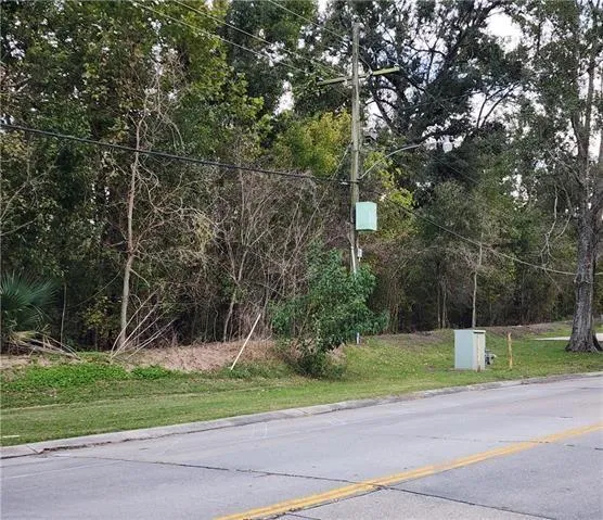 $675,000 | 125 Lakewood Drive, Luling, LA 70070