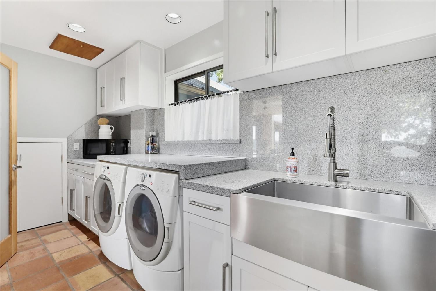 20111 Tanglewood Road Grass Valley, CA 95945 - Photo 35 of 93