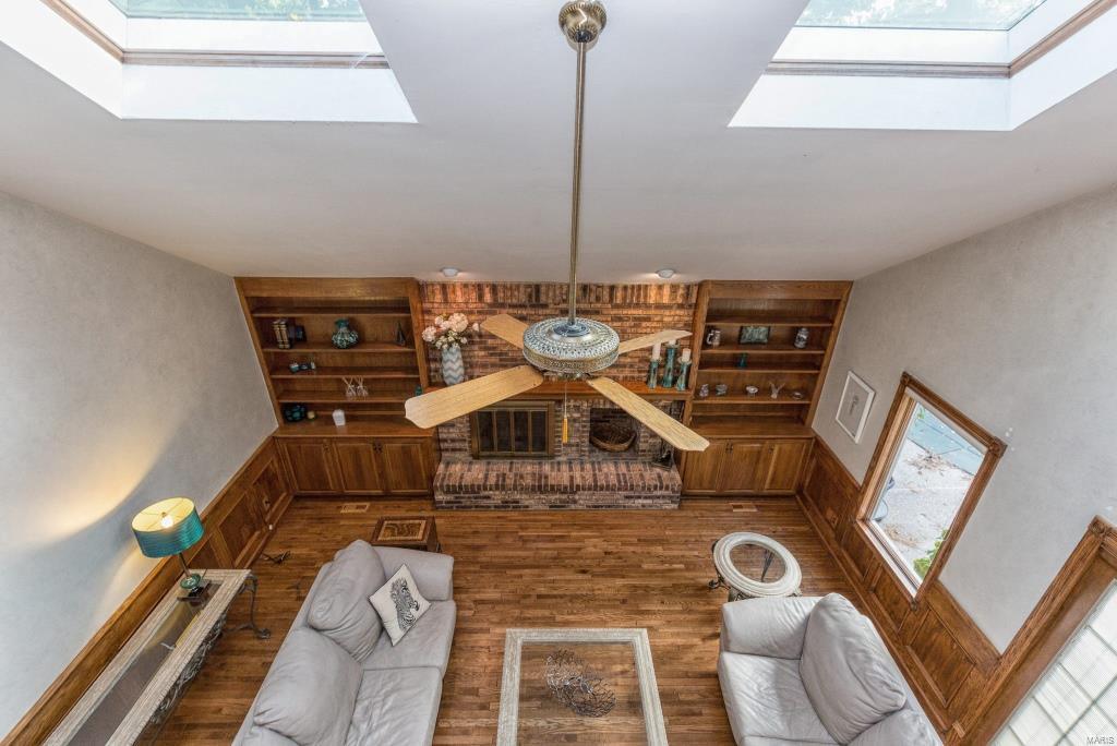 15928 Wetherburn Road Chesterfield, MO 63017 - Photo 11 of 46 Gallery Image 11