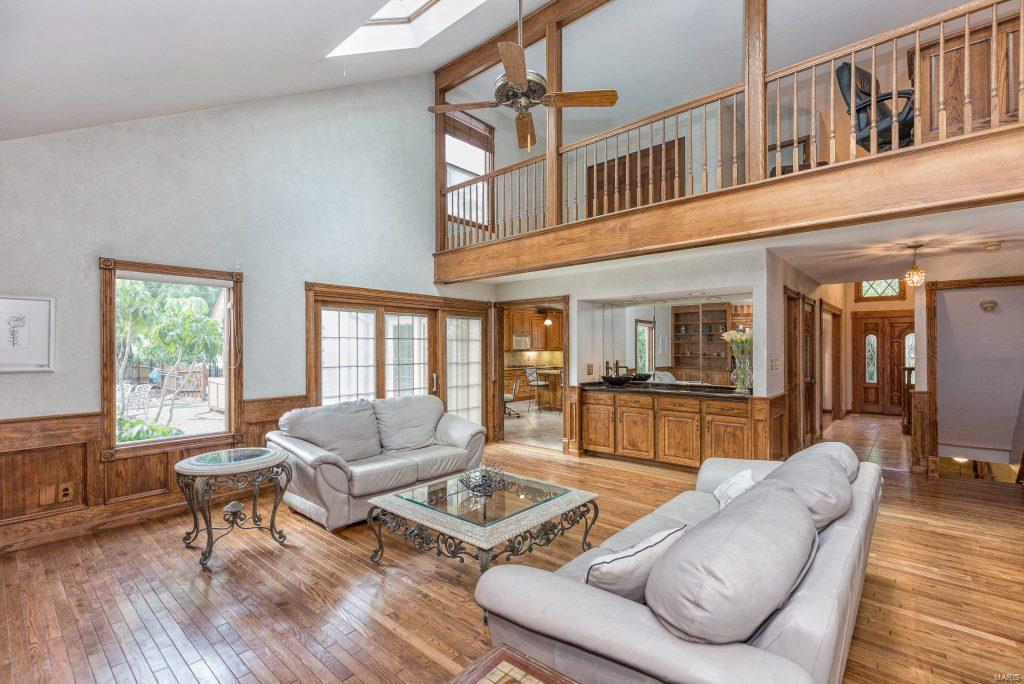 15928 Wetherburn Road Chesterfield, MO 63017 - Photo 12 of 46 Gallery Image 12