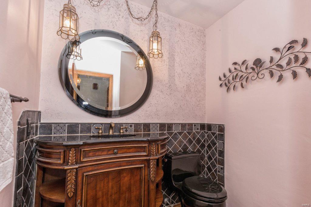15928 Wetherburn Road Chesterfield, MO 63017 - Photo 14 of 46 Gallery Image 14