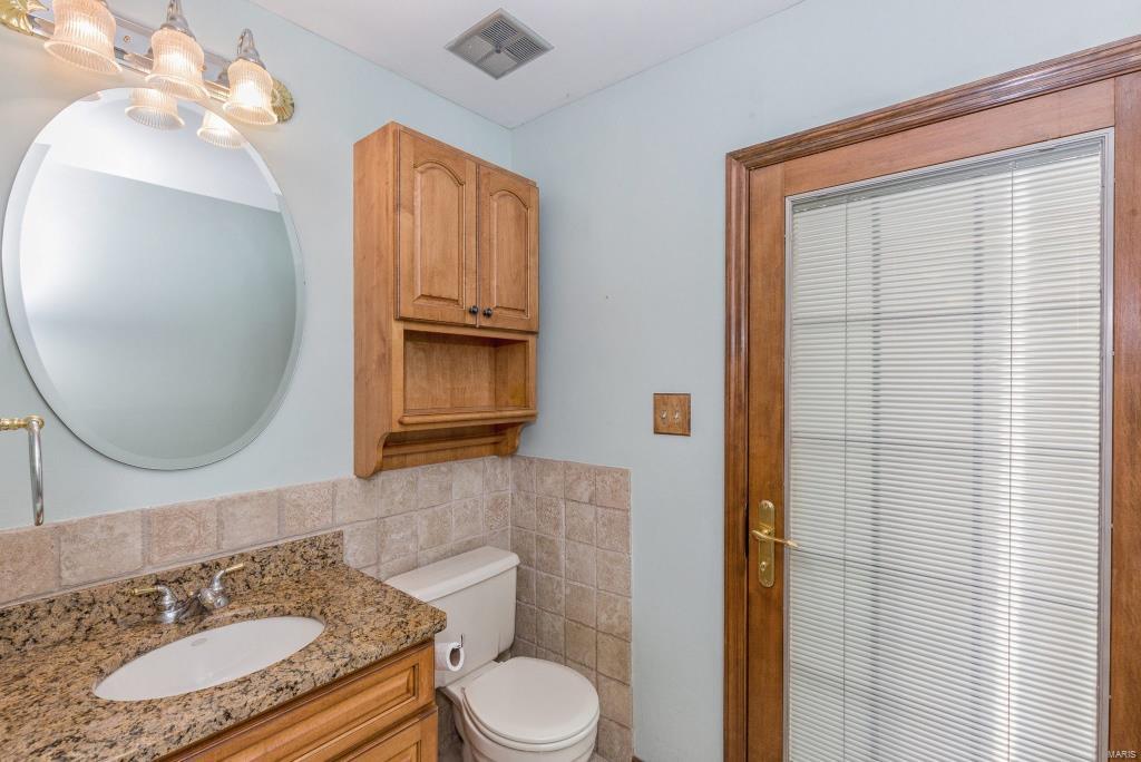 15928 Wetherburn Road Chesterfield, MO 63017 - Photo 16 of 46 Gallery Image 16