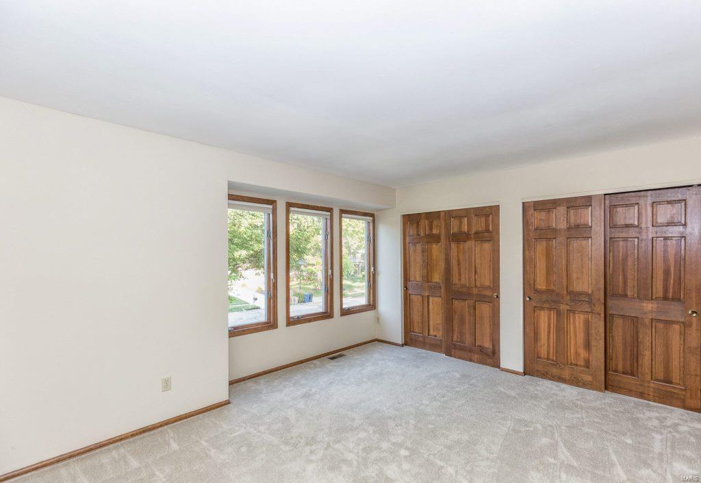 15928 Wetherburn Road Chesterfield, MO 63017 - Photo 28 of 46 Gallery Image 28