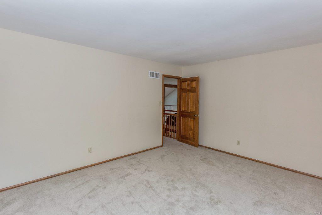 15928 Wetherburn Road Chesterfield, MO 63017 - Photo 29 of 46 Gallery Image 29