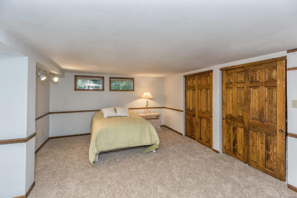 15928 Wetherburn Road Chesterfield, MO 63017 - Photo 38 of 46 Gallery Image 38