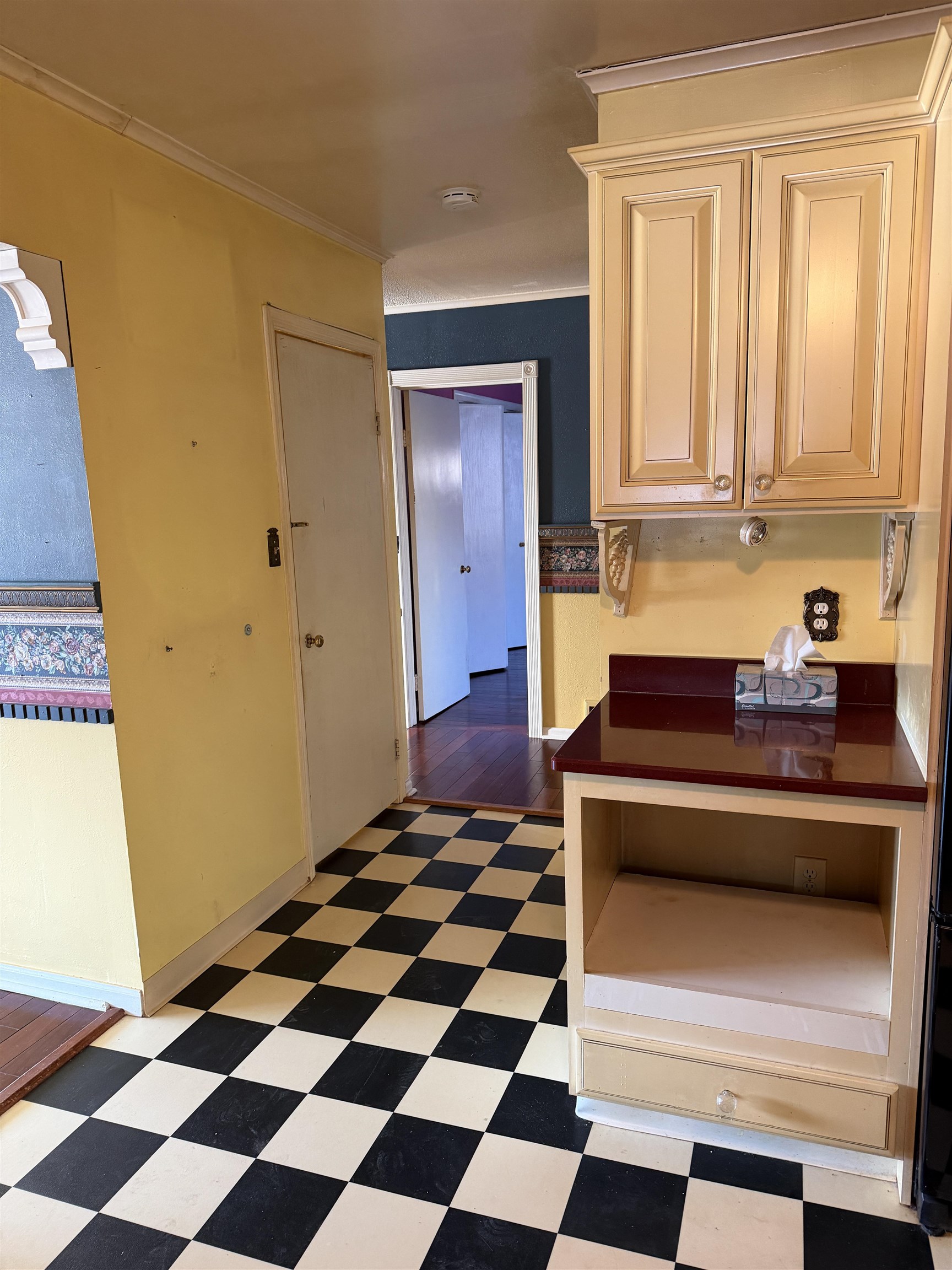 4724 Howard Gnesen Road Duluth, MN 55803 - Photo 15 of 28 Kitchen