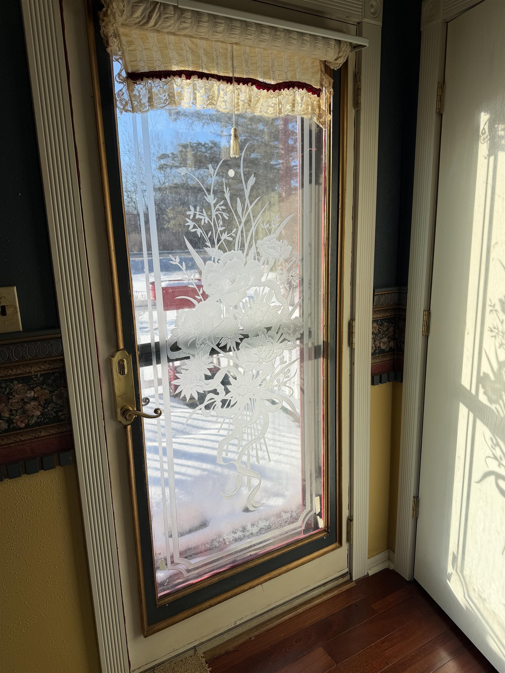 4724 Howard Gnesen Road Duluth, MN 55803 - Photo 4 of 28 Decorative Front Door