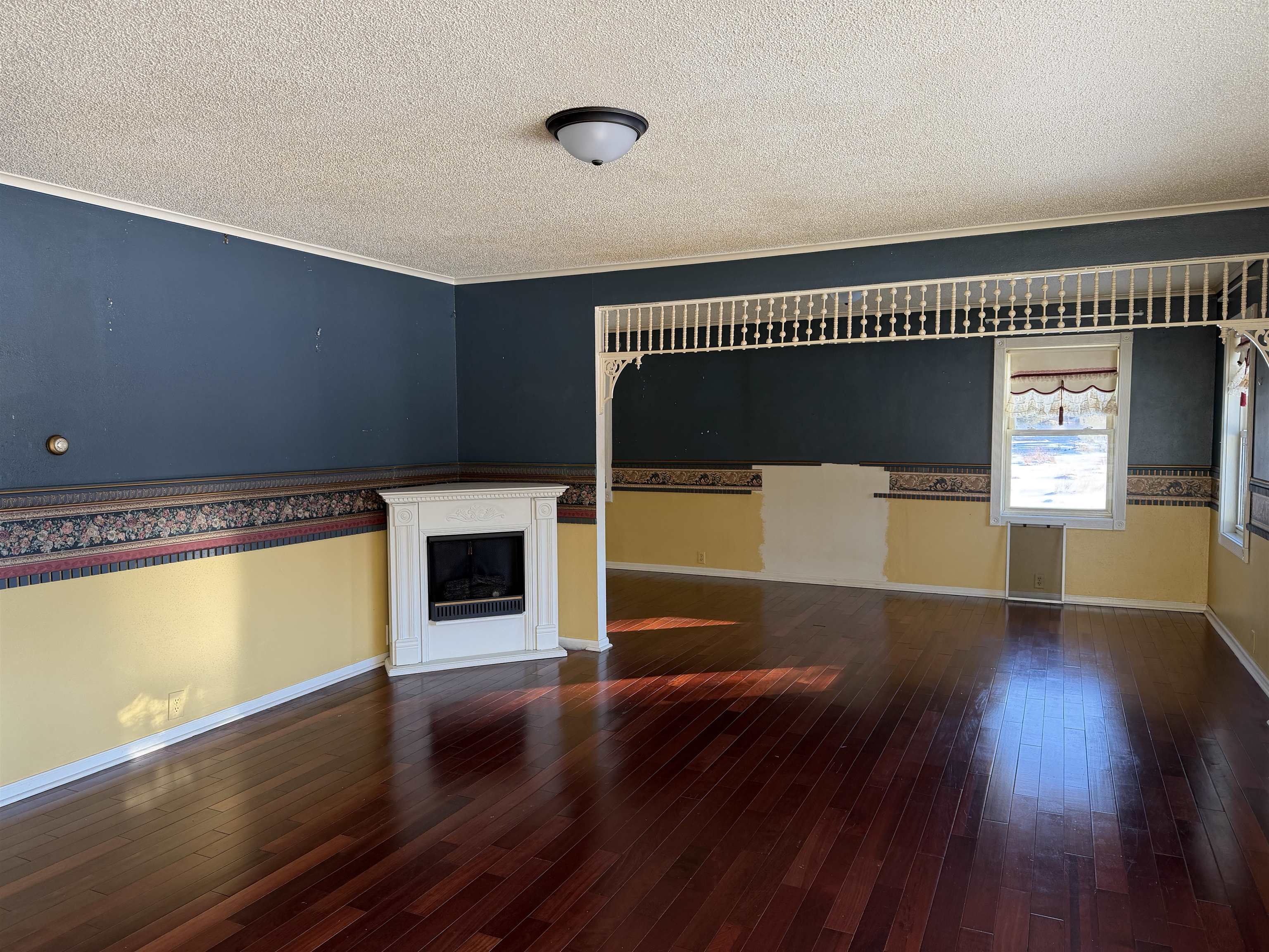 4724 Howard Gnesen Road Duluth, MN 55803 - Photo 6 of 28 Electric Fireplace