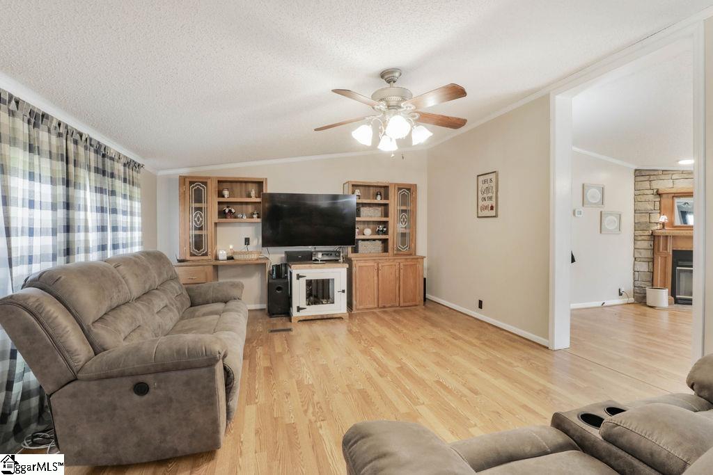 147 Finley Road Belton, SC 29627 - Photo 4 of 30
