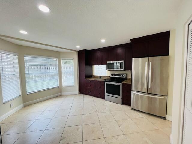 10760 Lake Oak Way Boca Raton, FL 33498 - Photo 6 of 26 Kitchen