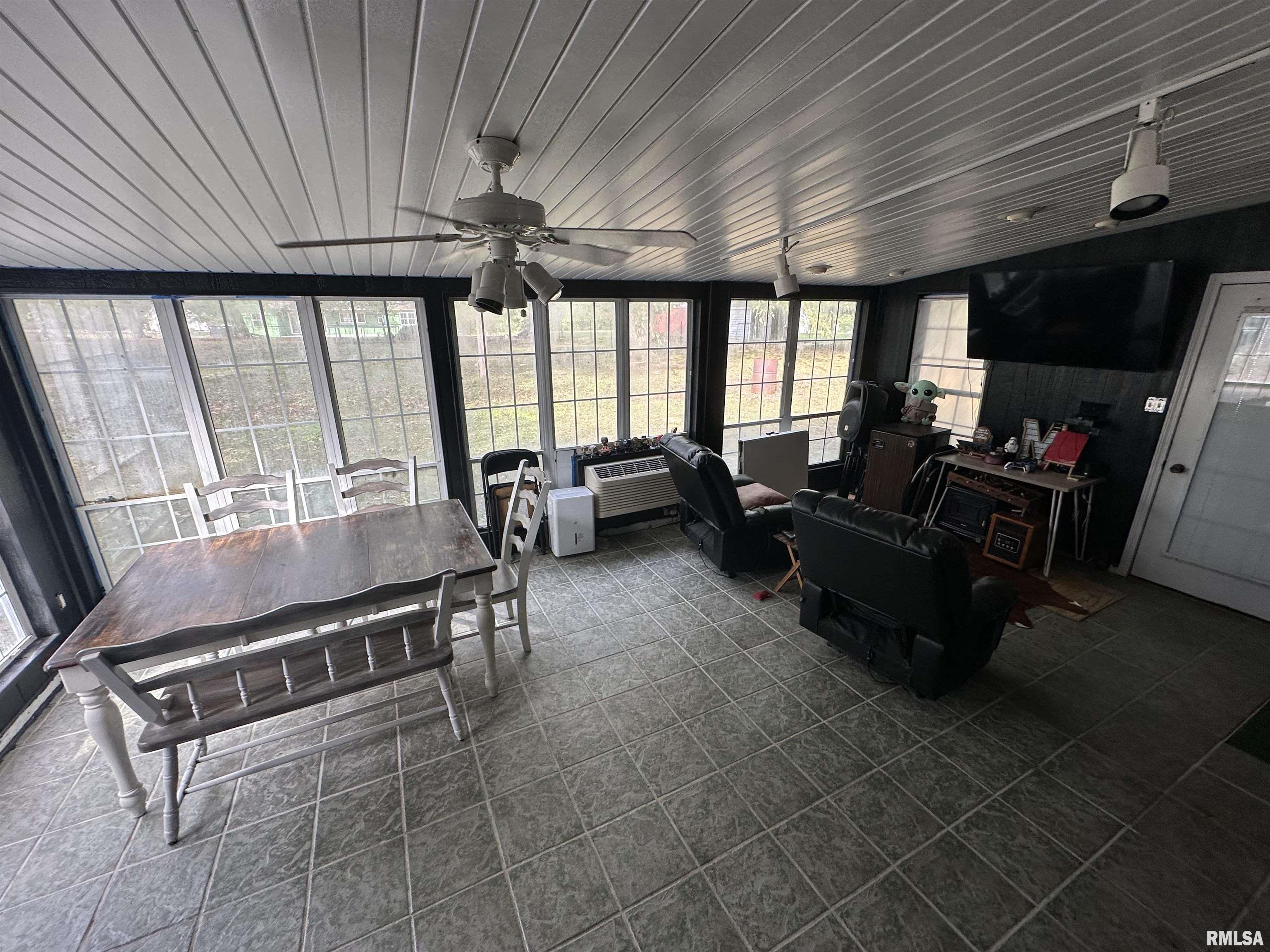 1307 Charles Street Carterville, IL 62918 - Photo 20 of 21