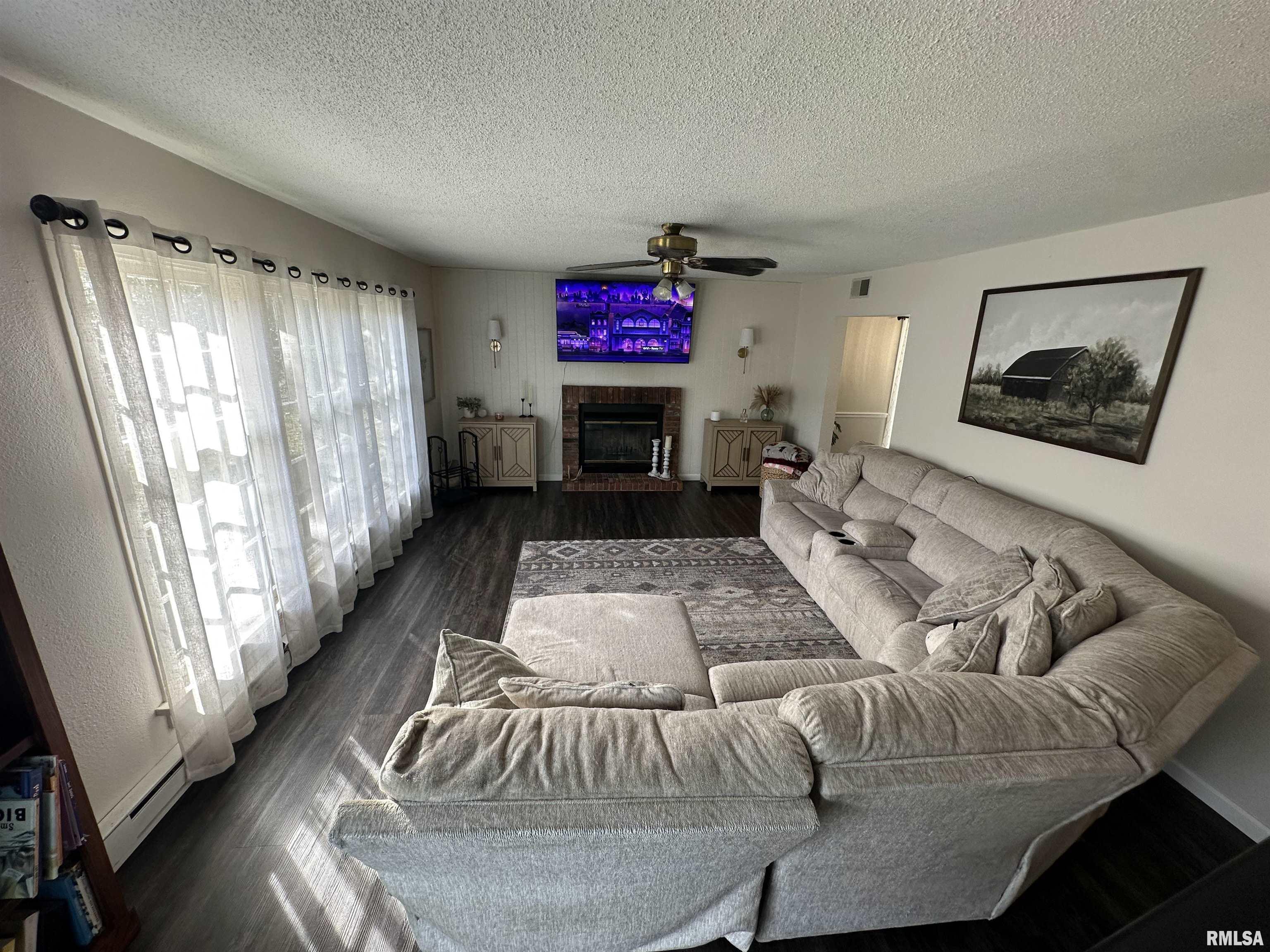 1307 Charles Street Carterville, IL 62918 - Photo 5 of 21