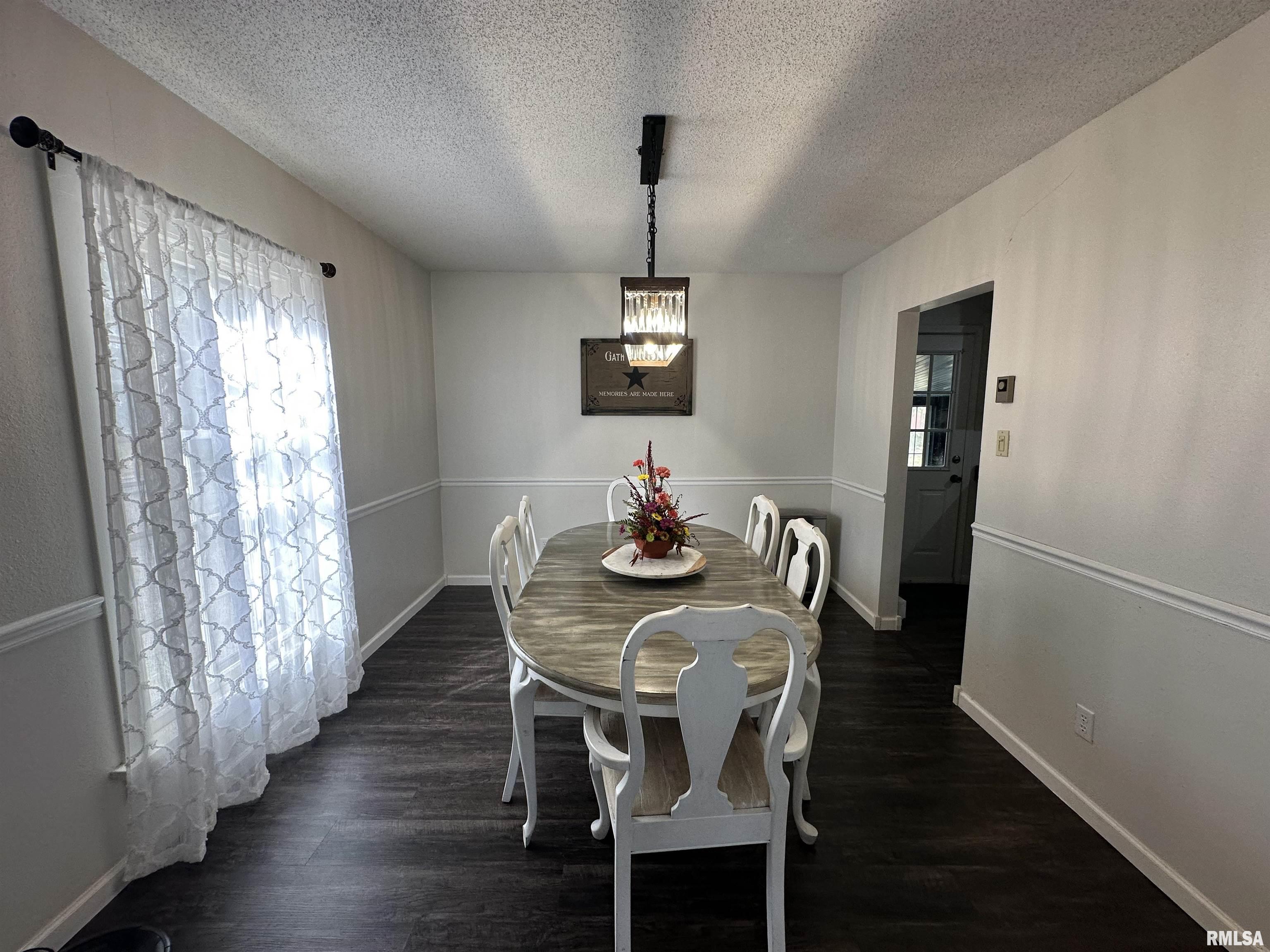 1307 Charles Street Carterville, IL 62918 - Photo 6 of 21