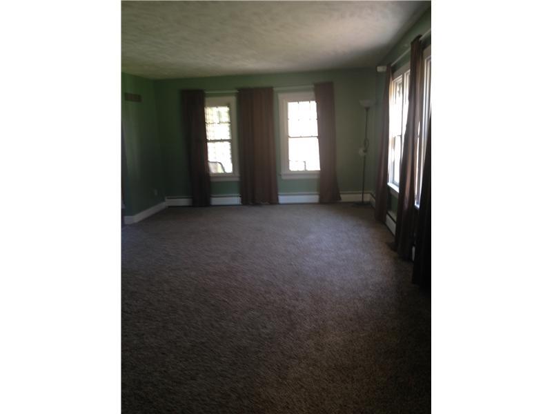 575 Cannery Road Mercer, PA 16137 - Photo 8 of 13 Living Room.