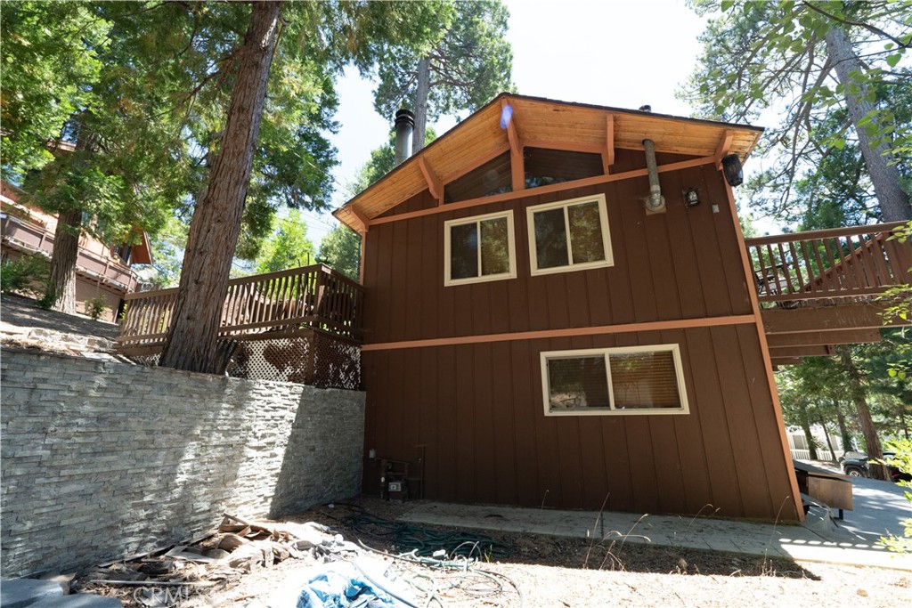 392 Pioneer Road Lake Arrowhead, CA 92352 - Photo 37 of 41
