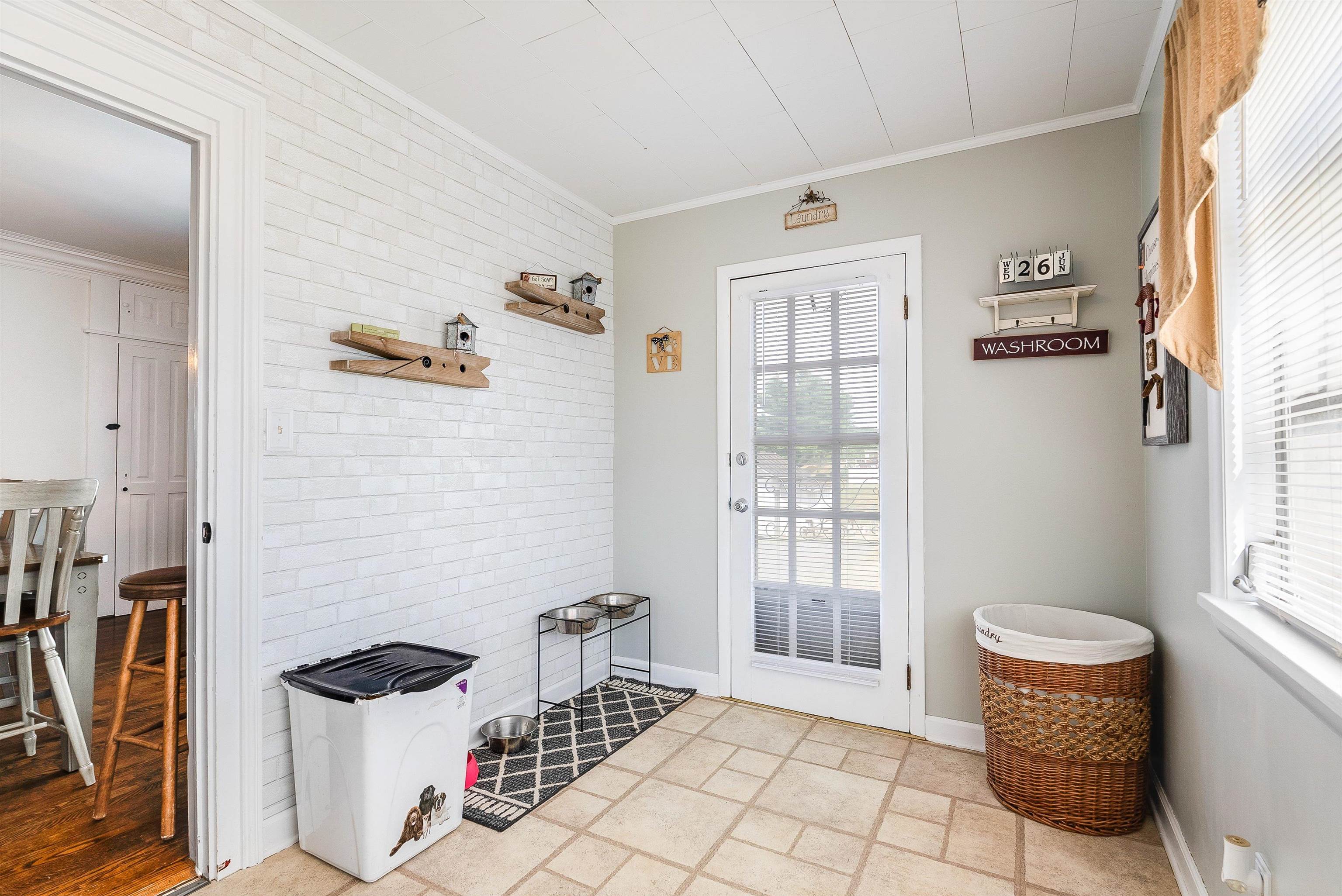 76 Main Street Greenville, VA 24440 - Photo 16 of 50 a view of an entryway with wooden floor