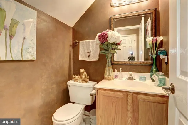 $405,000 | 1019 Hillside Lake Terrace, Unit 1009, Gaithersburg, MD 20878