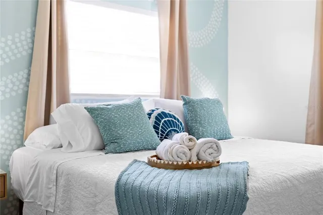 $2,300 | 300 North Mars Avenue, Clearwater, FL 33755