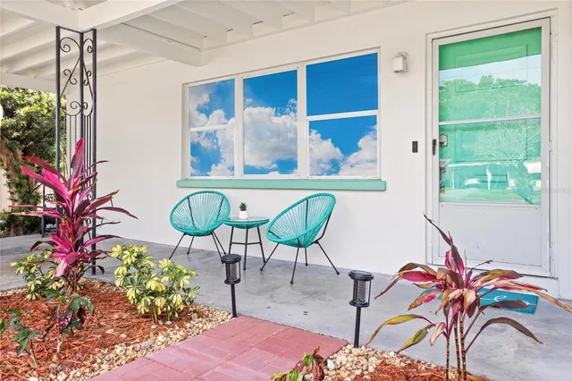 $2,300 | 300 North Mars Avenue, Clearwater, FL 33755