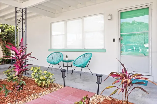 $2,300 | 300 North Mars Avenue, Clearwater, FL 33755