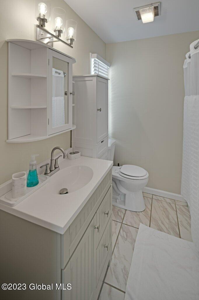 495 Chadwick Road Schenectady, NY 12304 - Photo 14 of 25 Interior 15