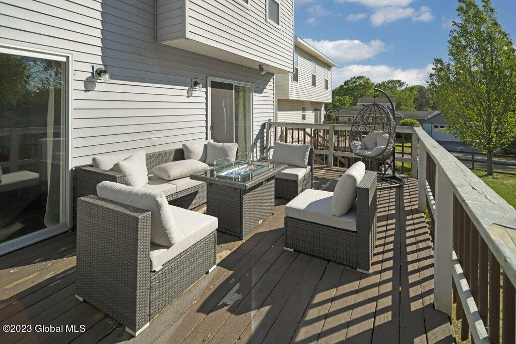 495 Chadwick Road Schenectady, NY 12304 - Photo 20 of 25 Exterior 02