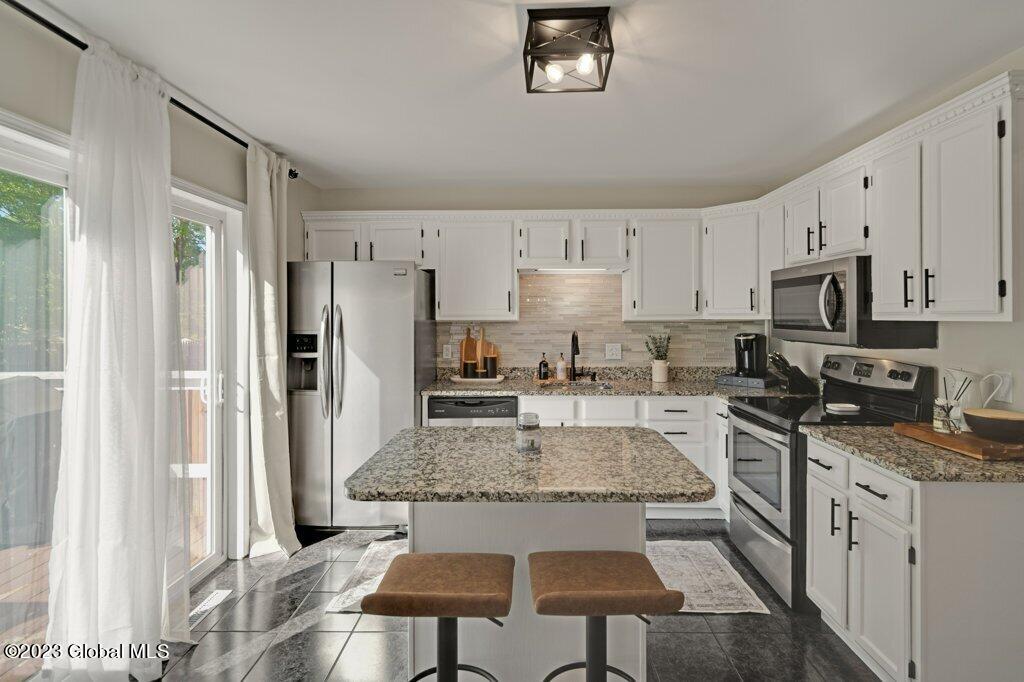 495 Chadwick Road Schenectady, NY 12304 - Photo 7 of 25 Interior 08