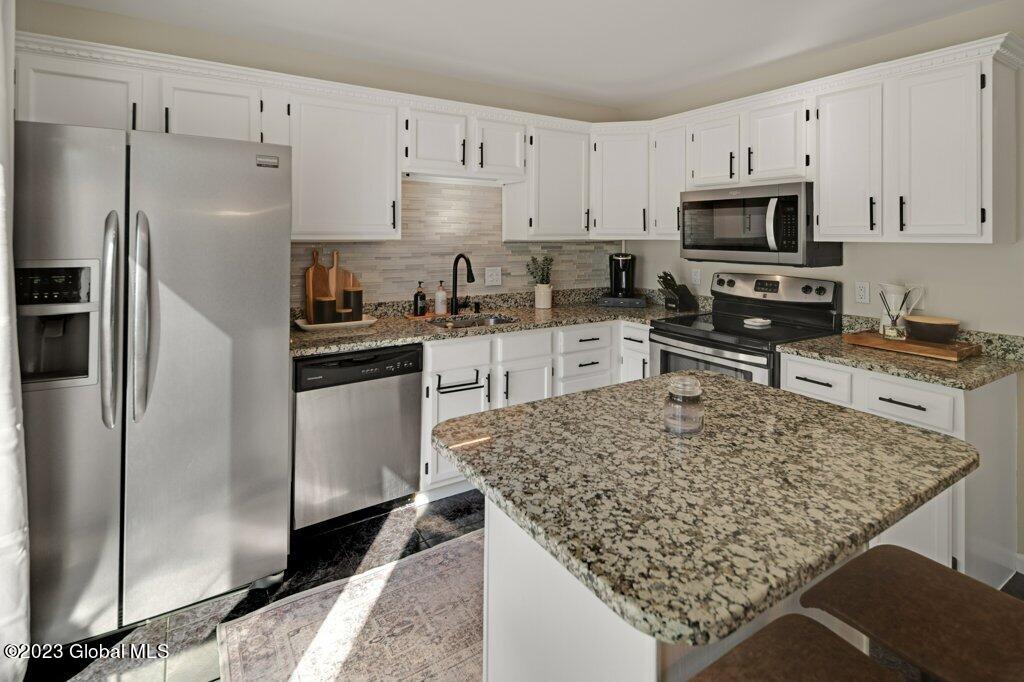 495 Chadwick Road Schenectady, NY 12304 - Photo 8 of 25 Interior 07