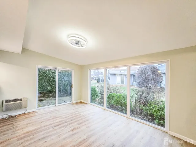 $449,900 | 307 B Modele Plaza, Monroe Township, NJ 08831