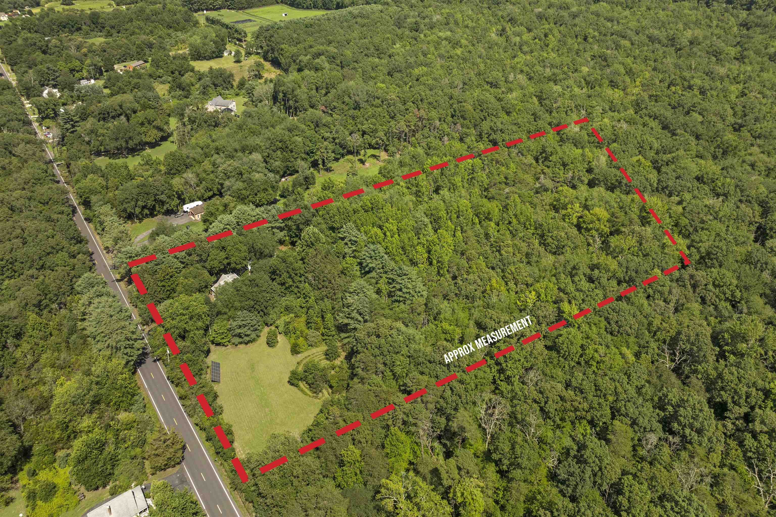 271 Hands Mill Road Belleplain, NJ 08270 - Photo 4 of 50 a close up of a flower