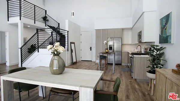$6,195 | 13448 Beach Avenue, Unit PH7309, Marina del Rey, CA 90292