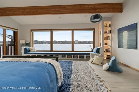 $1,225,000 | 15 Oakes Road, Highland, NY 12528