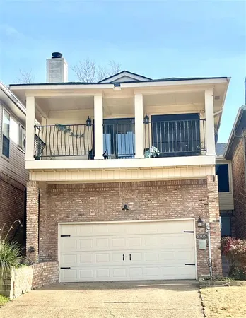 a view of front door with outdoor space